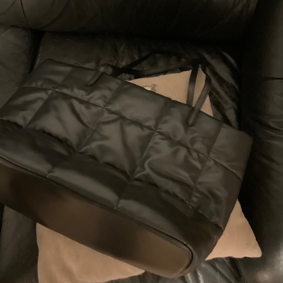 Victoria’s Secret Classic Tote Bag - Picture 5 of 7